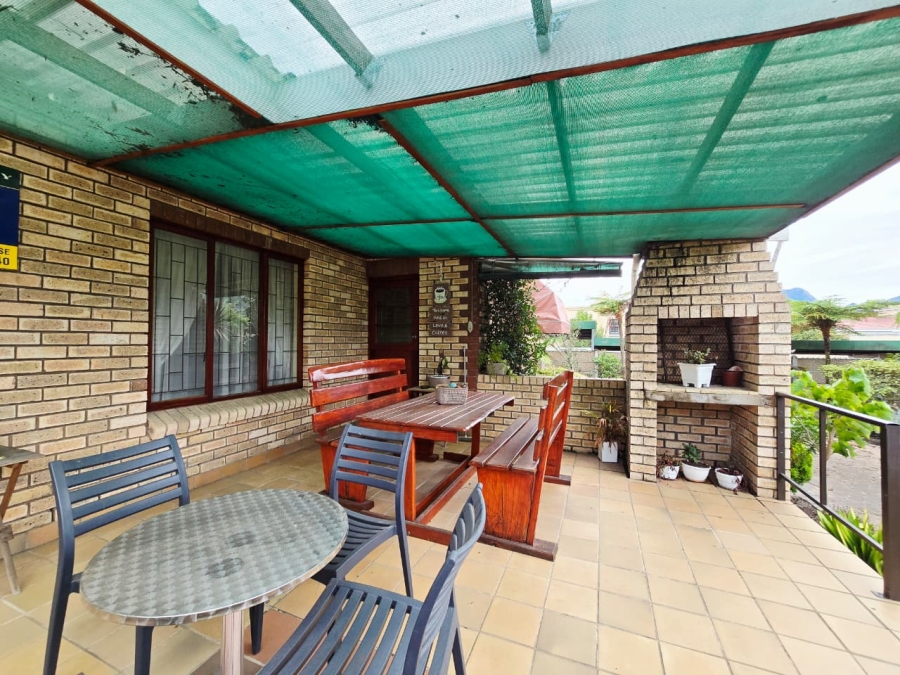 4 Bedroom Property for Sale in Dormehls Drift Western Cape